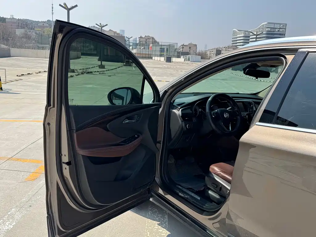 Buick Envision Plus 2018 — фото 10