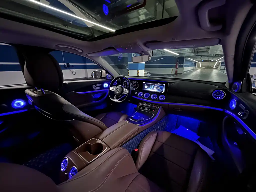 Mercedes-Benz E-Class 2019 — фото 12