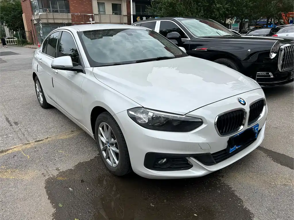 BMW 1 Series 2018 — фото 3