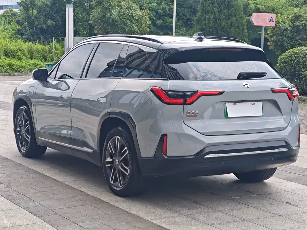 NIO ES6 2021