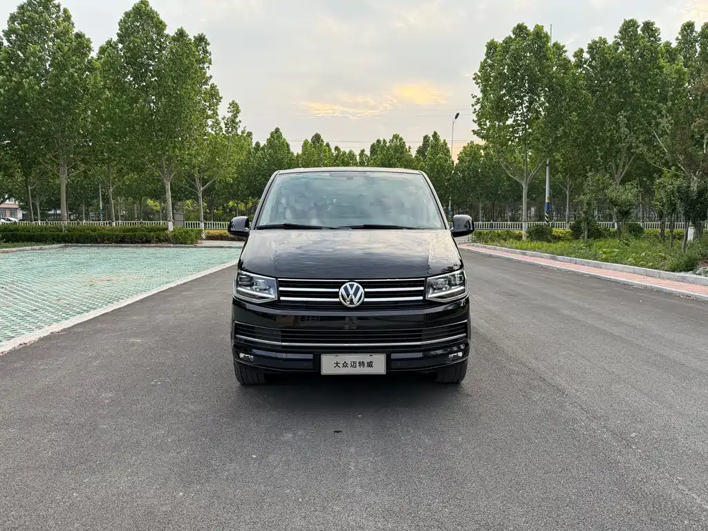 Volkswagen Multivan 2018 — фото 2