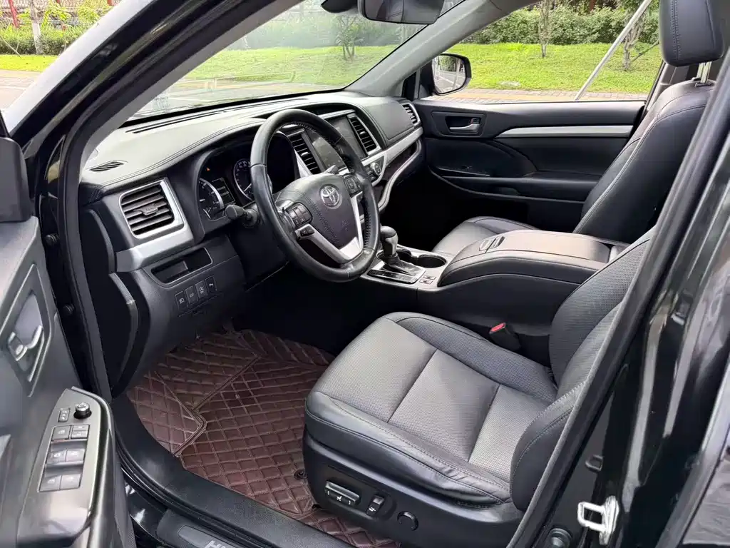 Toyota Highlander 2019
