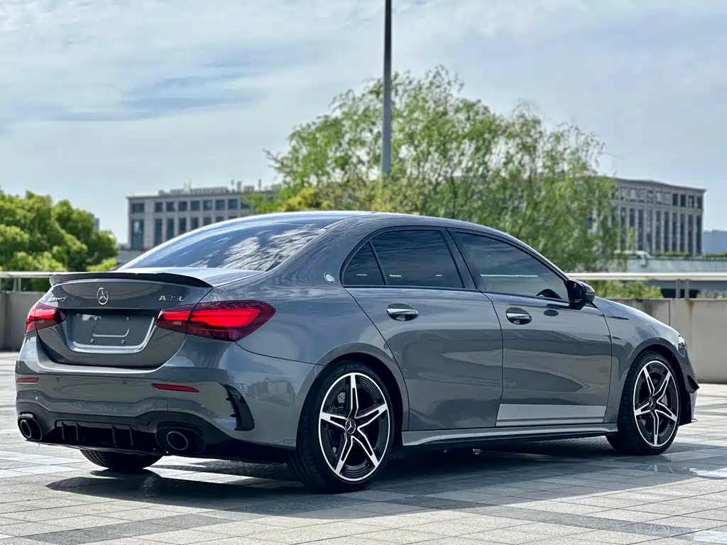 Mercedes-Benz A-Class AMG 2024 — фото 13