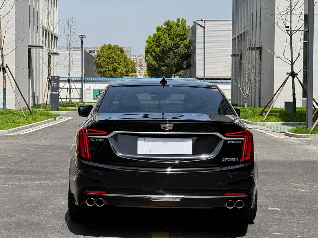 Cadillac CT6 2023 — фото 18