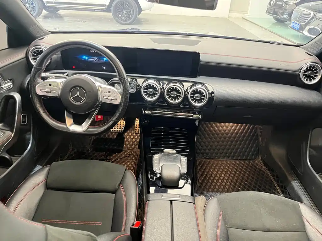Mercedes-Benz CLA 2022 — фото 13