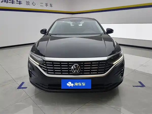 Volkswagen Passat 2025