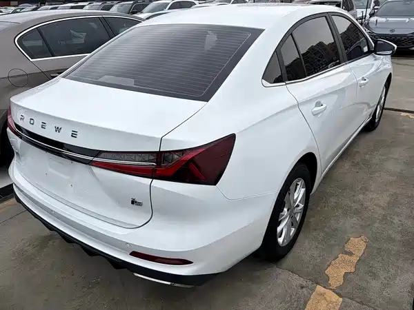 Roewe i5 2025