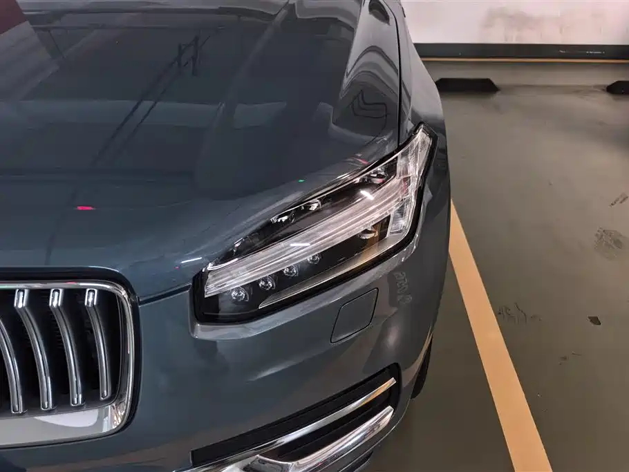 Volvo XC90 2019 — фото 5