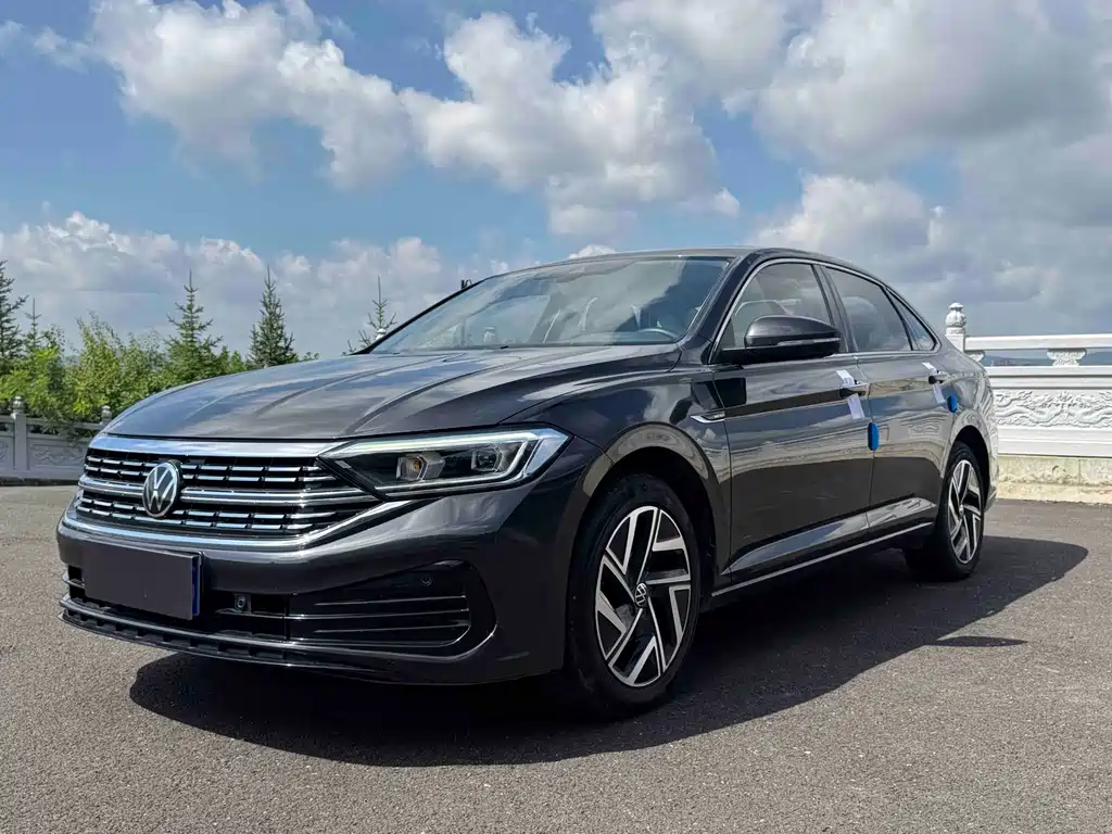 Volkswagen Sagitar 2022