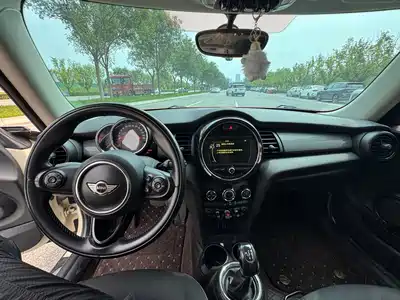 MINI MINI 2015