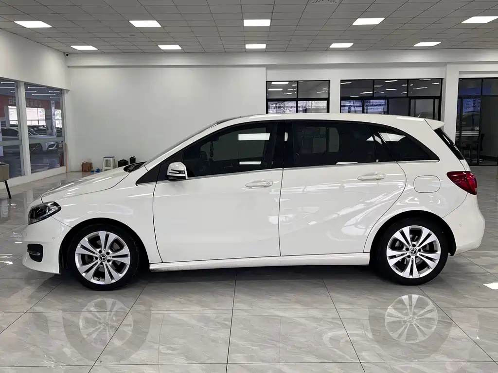 Mercedes-Benz B-Class 2018