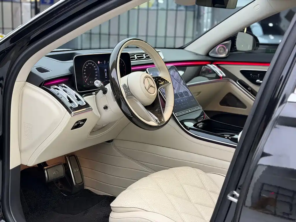 Mercedes-Benz S-Class 2023