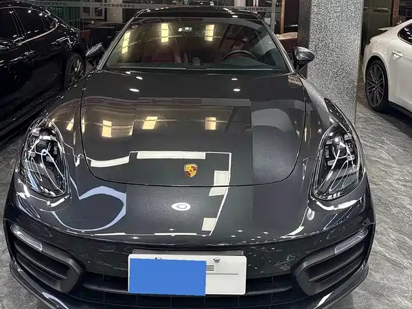 Porsche Panamera 2022