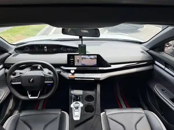 Changan UNI-V 2023