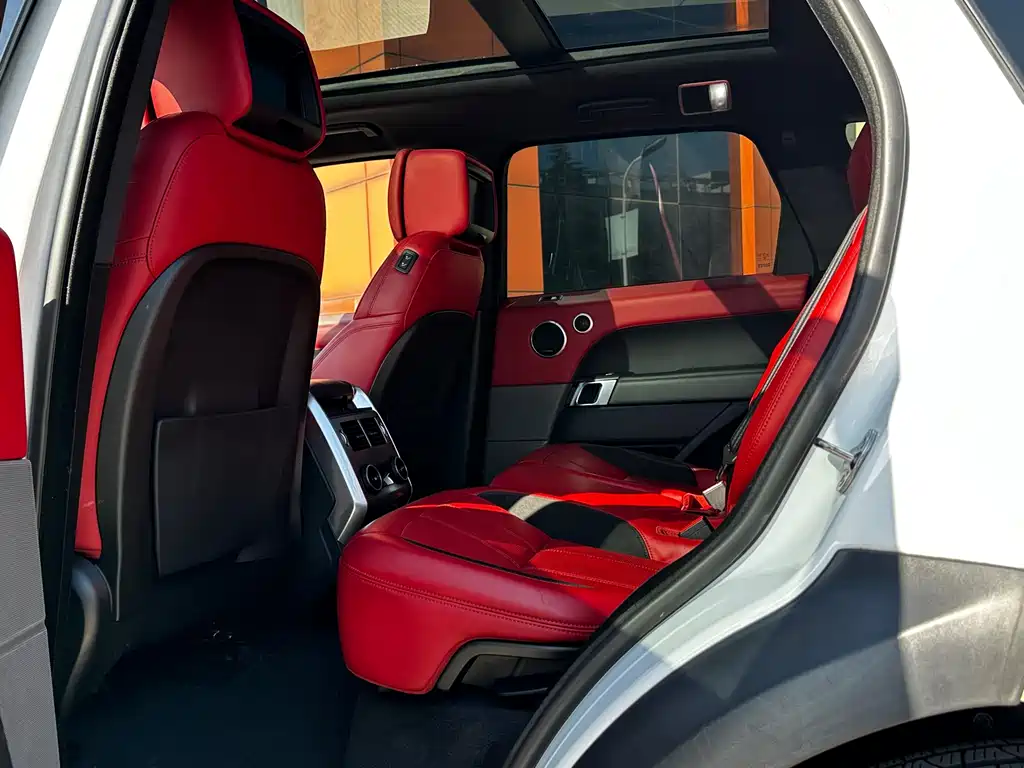 Land Rover Sport 2019 — фото 10
