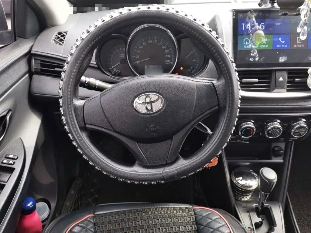 Toyota Yaris L 2019