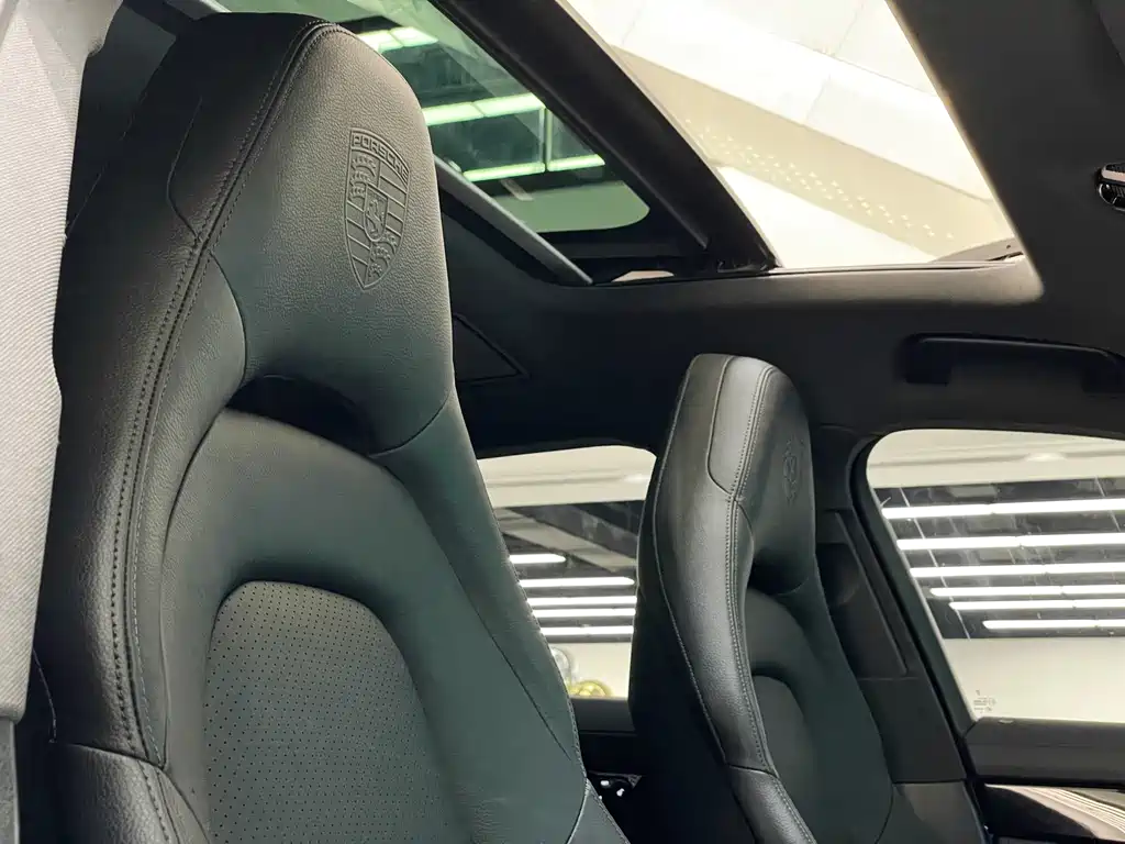 Porsche Panamera 2018 — фото 21
