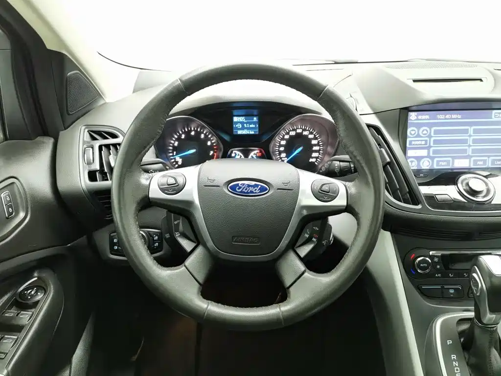 Ford Kuga 2013 — фото 11