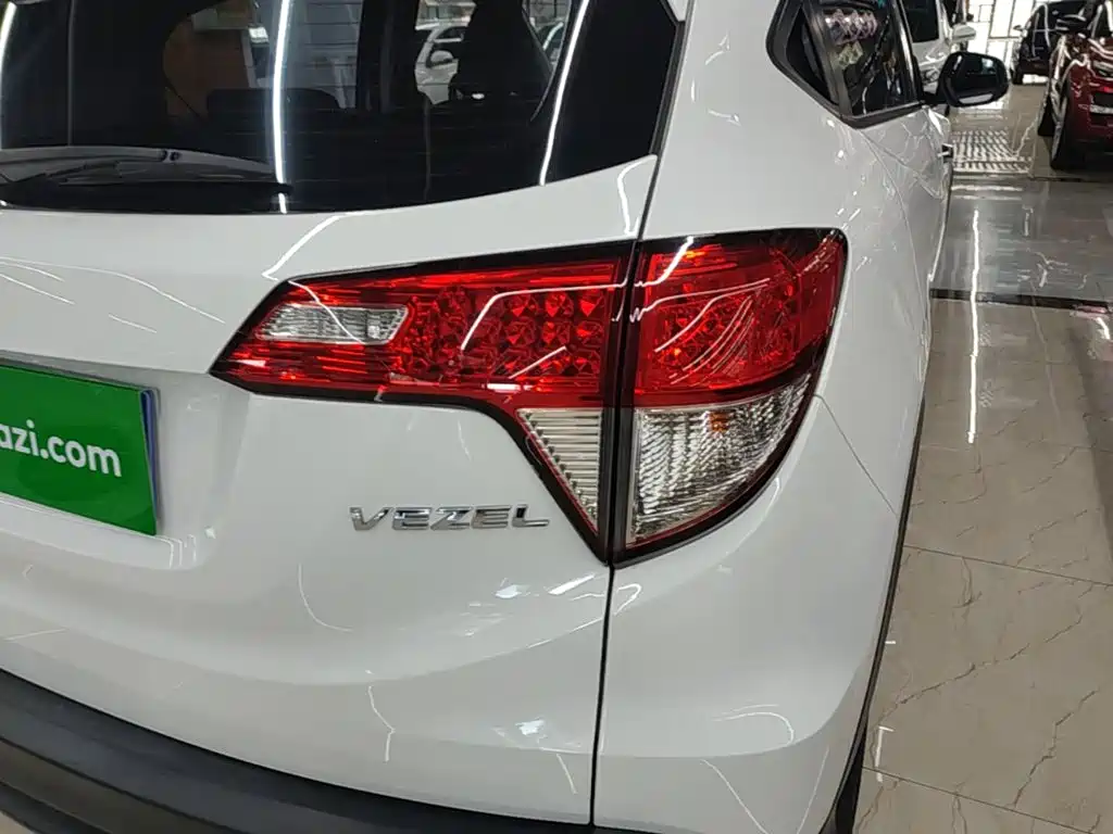 Honda Vezel 2020 — фото 8