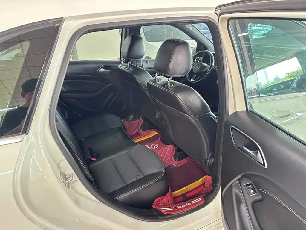 Mercedes-Benz B-Class 2015 — фото 4