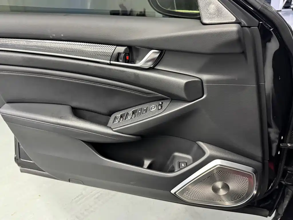 Honda Accord 2020 — фото 12