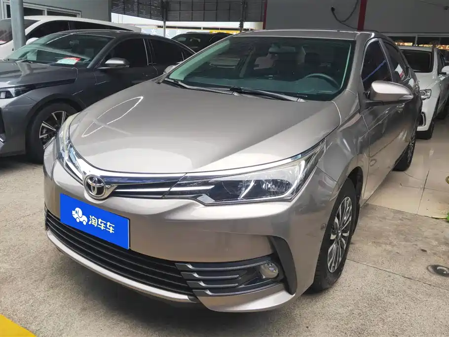 Toyota Corolla 2019 — фото 1