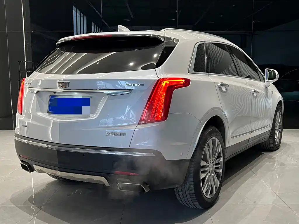 Cadillac XT5 2017 — фото 5