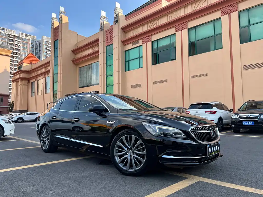 Buick LaCrosse 2018 — фото 3