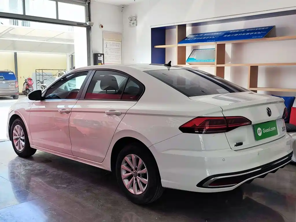Volkswagen Bora 2024