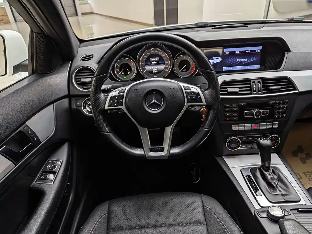 Mercedes-Benz C-Class 2015 — фото 11