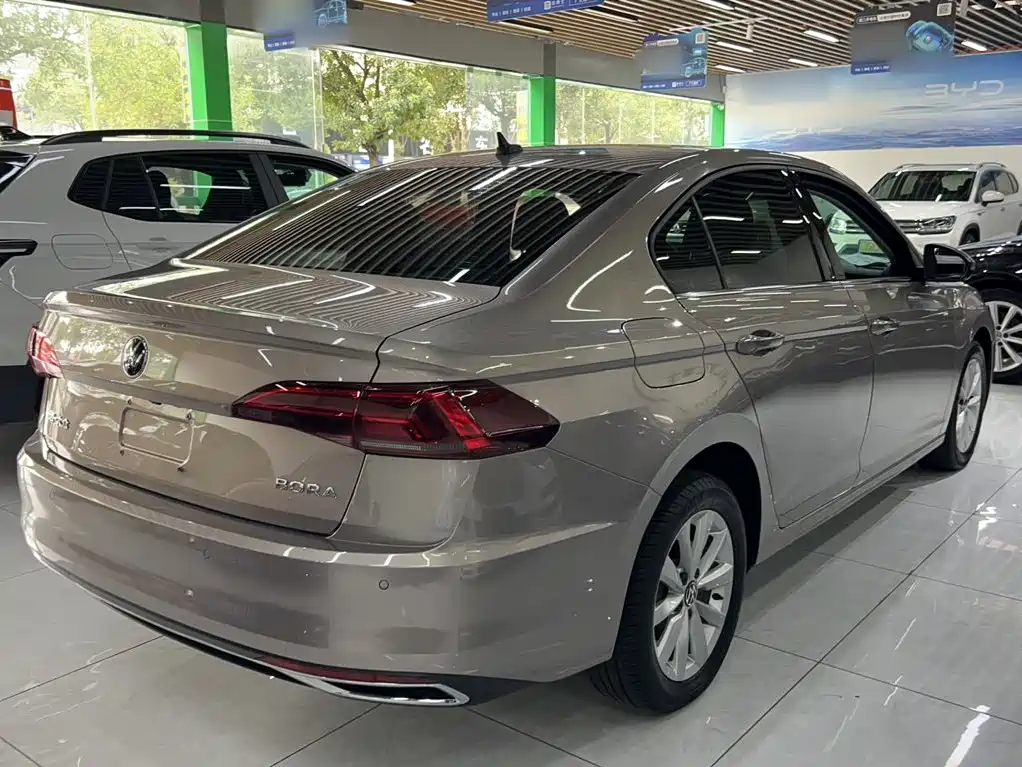 Volkswagen Bora 2021