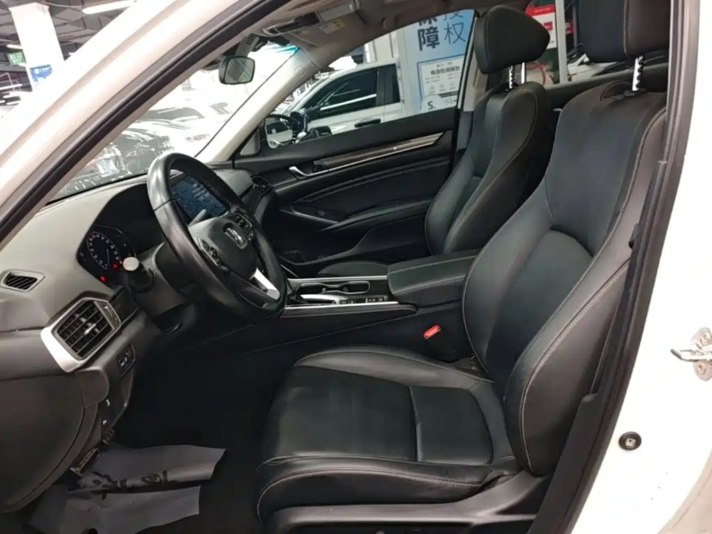 Honda Accord 2023 — фото 15