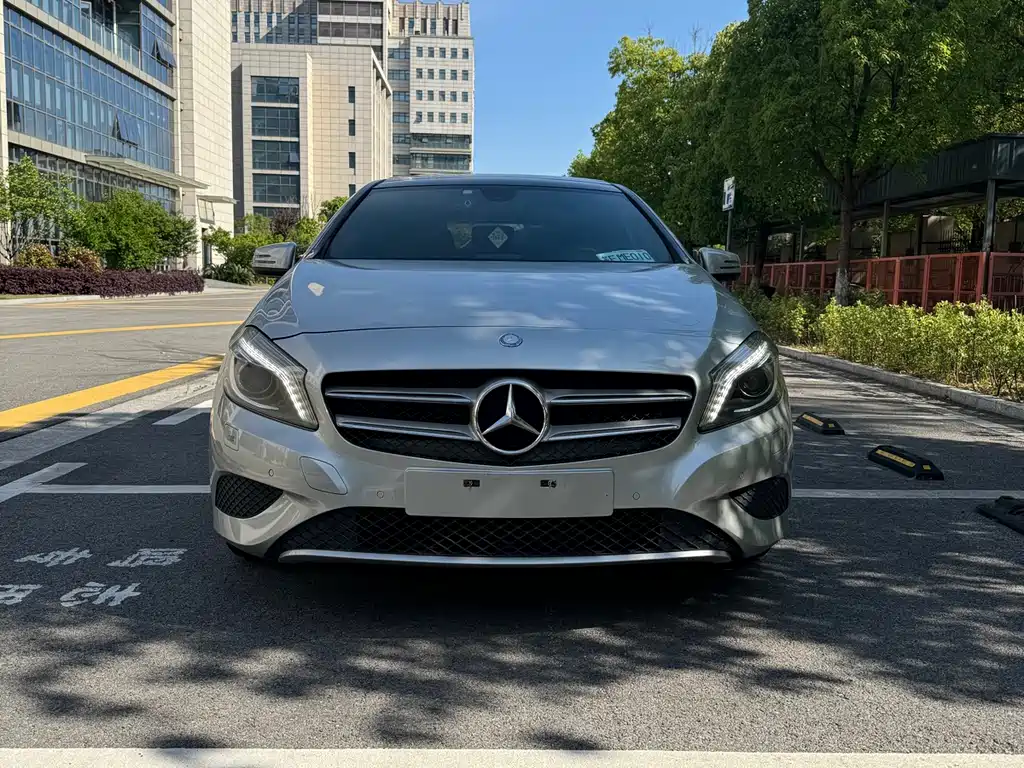 Mercedes-Benz A-Class 2015 — фото 2