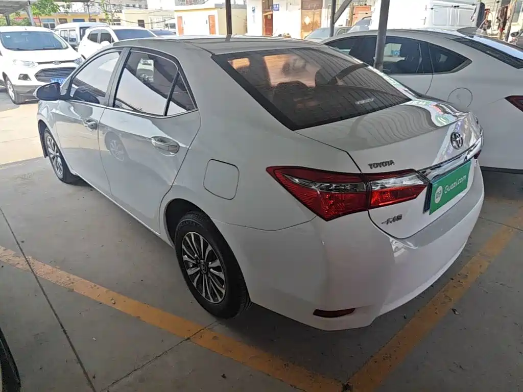 Toyota Corolla 2019 — фото 5