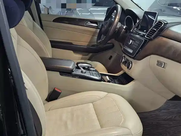 Mercedes-Benz GLE 2016