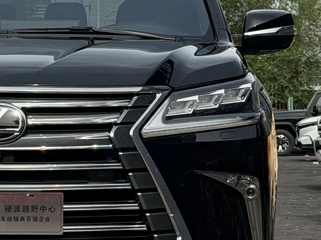 Lexus LX 2020 — фото 2