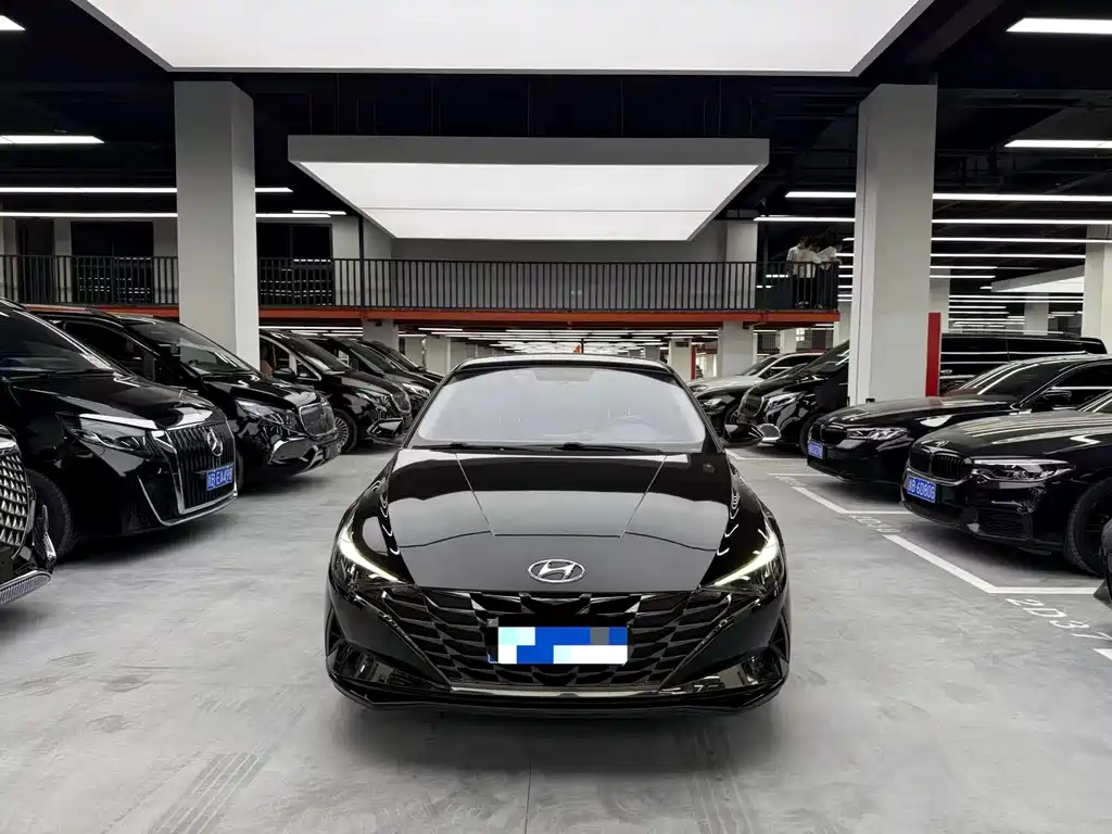 Hyundai Elantra 2023