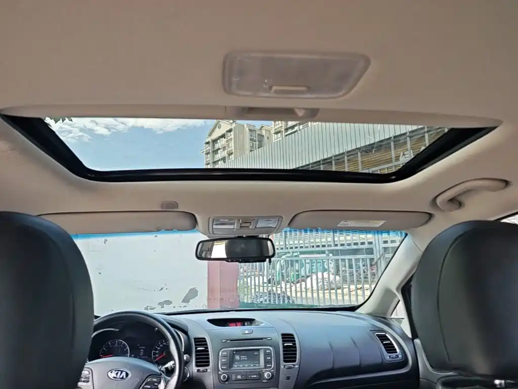 Kia K3S 2015 — фото 14