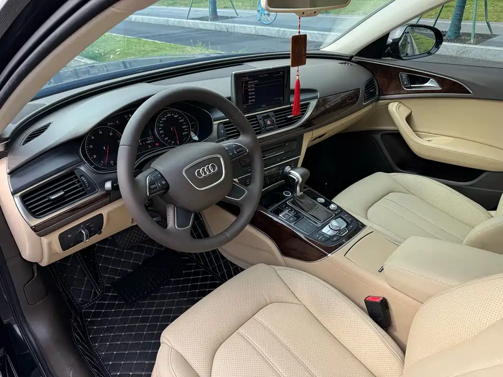 Audi A6L 2014 — фото 4