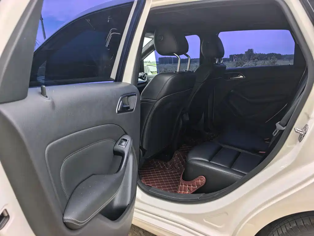 Mercedes-Benz B-Class 2014