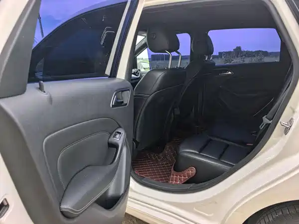 Mercedes-Benz B-Class 2014