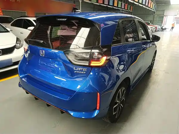 Honda LIFE 2021