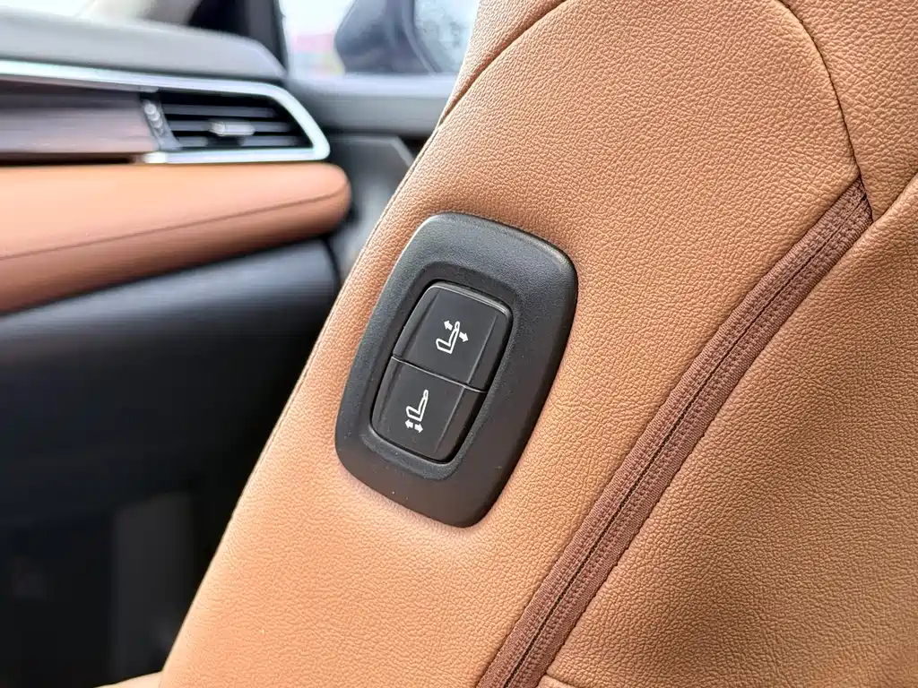Toyota Camry 2021 — фото 15