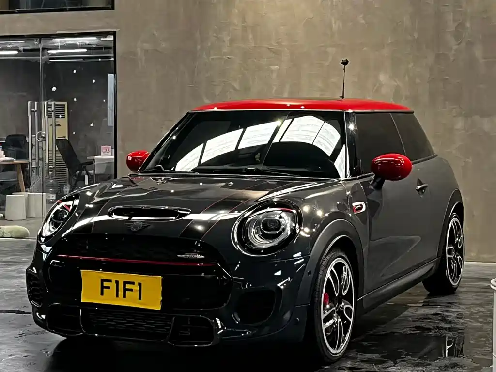 MINI JCW 2021