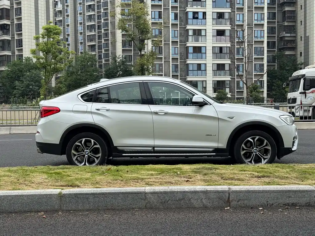 BMW X4 2015 — фото 15