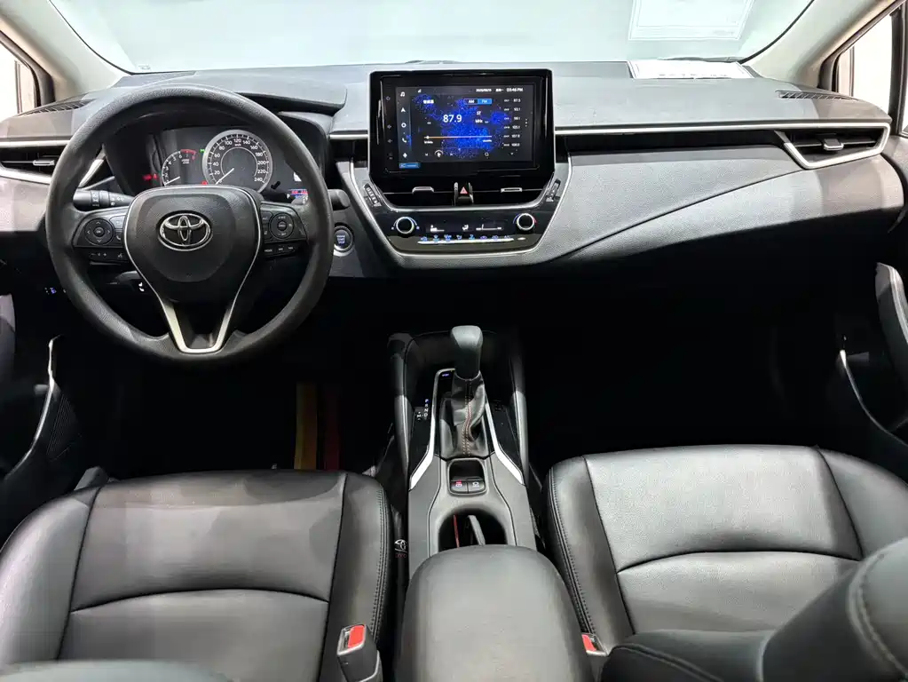 Toyota Corolla 2021 — фото 12