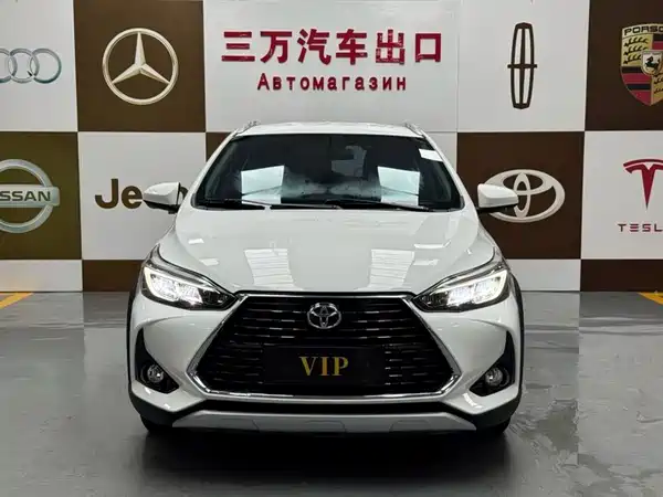 Toyota Yaris L 2022
