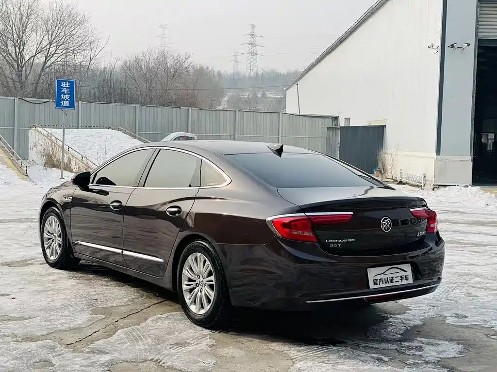 Buick LaCrosse 2017 — фото 9