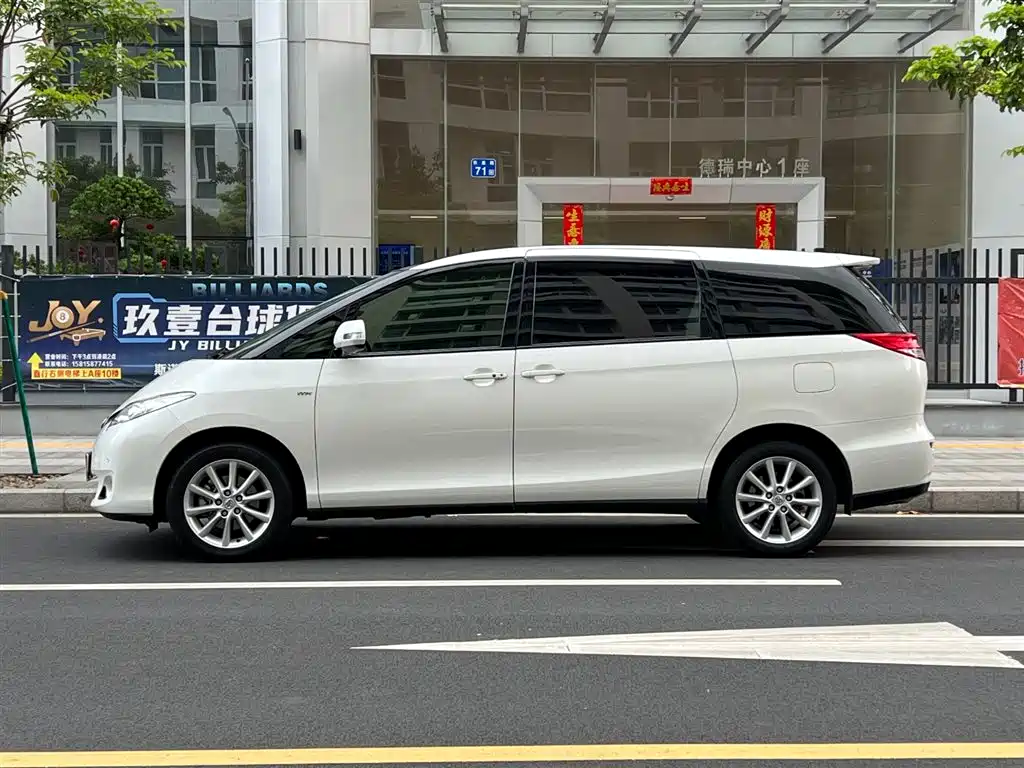 Toyota Previa 2018 — фото 27