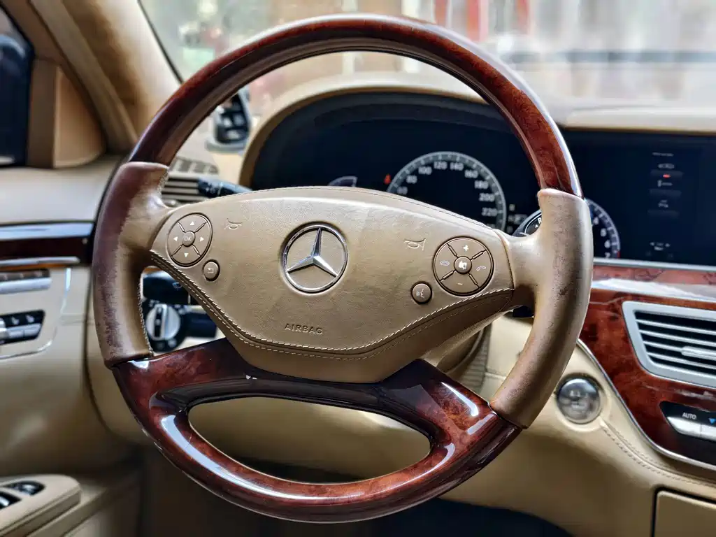 Mercedes-Benz S-Class 2011 — фото 10
